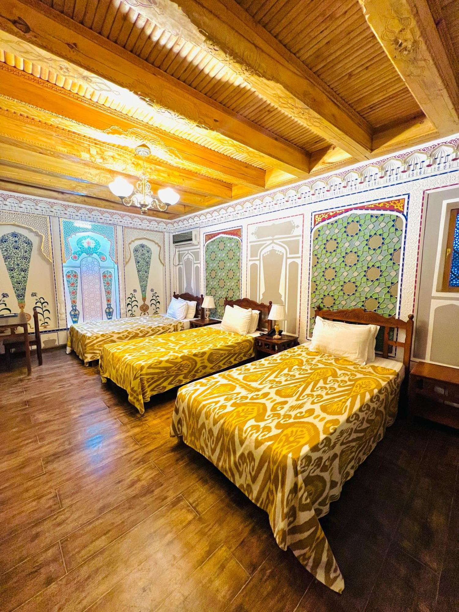Komil Bukhara Boutique Hotel Exterior foto