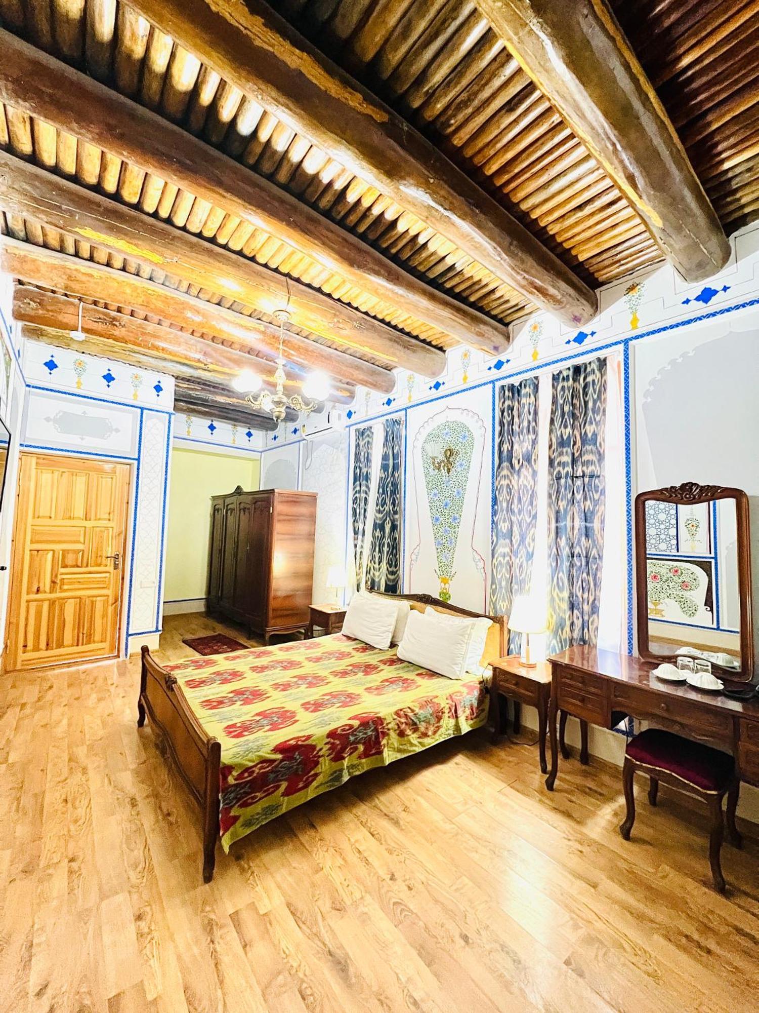 Komil Bukhara Boutique Hotel Exterior foto
