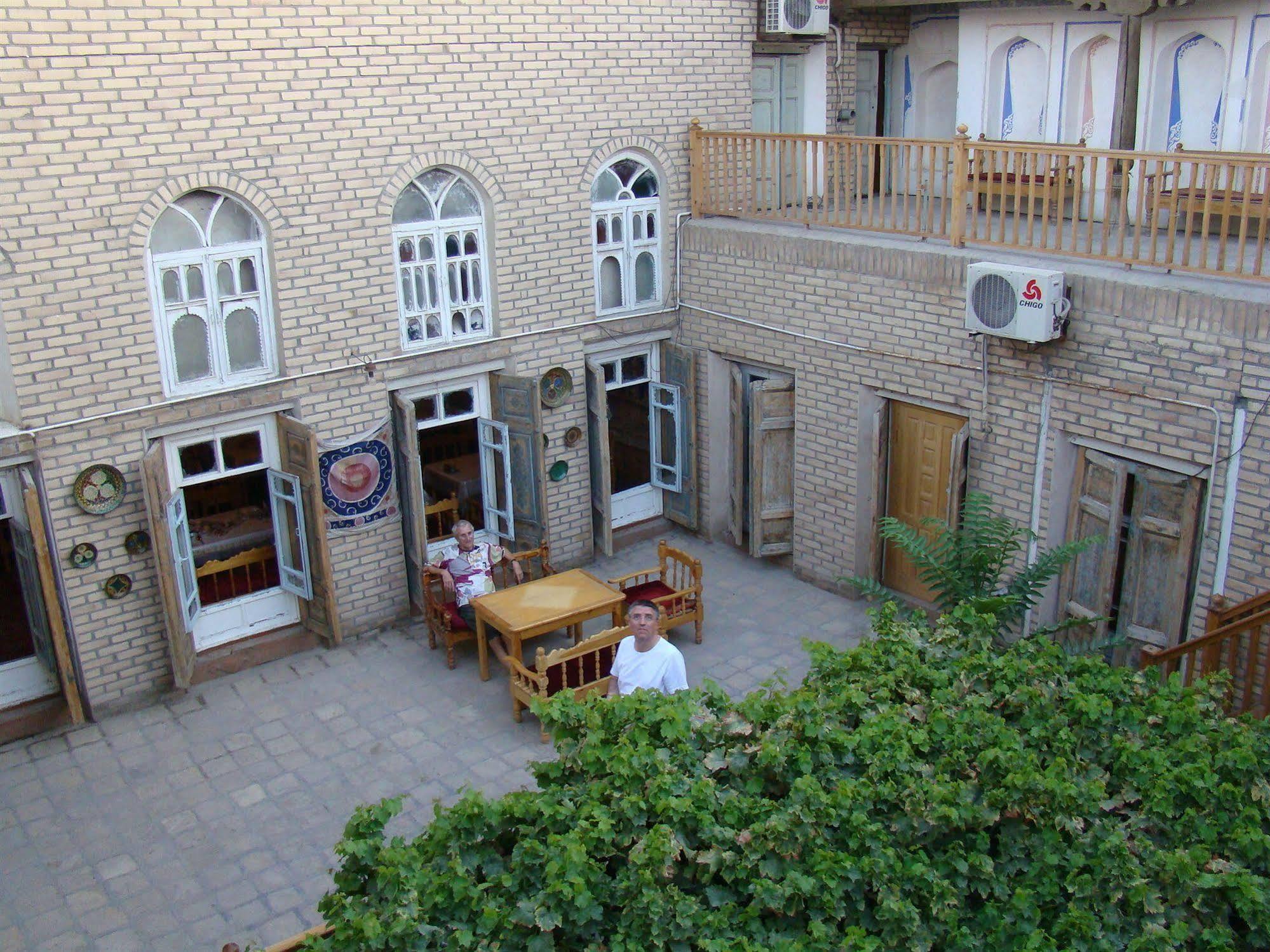 Komil Bukhara Boutique Hotel Exterior foto